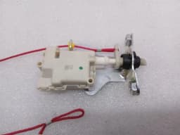 FERRARI FERRARI GTC4 LUSSO T 3.9 V8 F151M 86009000 FUEL CAP ACTUATOR - — thumbnail 3