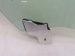 FERRARI Ferrari GTC4 Lusso T 3.9 F151M Right Front Door Glass 83614600 Front Door Glass — thumbnail 4