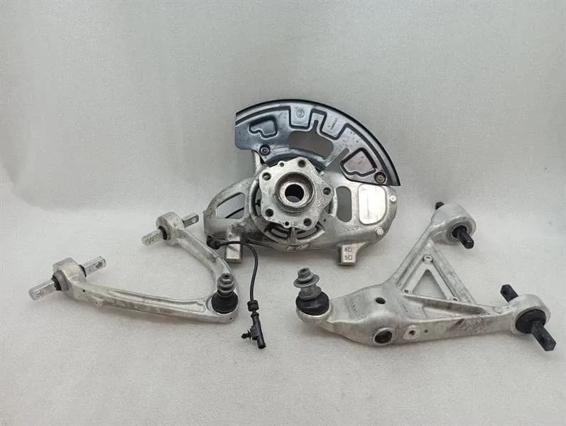 Ferrari 812 Superfast F152M Right Front Hub 328040 Wheel Bearing Housing Front Right-
