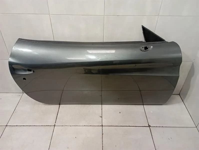 FERRARI Ferrari California T F149 14-17 right front door 85680611 RHD door front right-