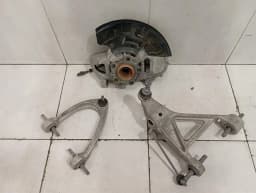 FERRARI Ferrari California T F149 Right Front Hub 289157 Wheel Bearing Housing Front Right- — thumbnail 1
