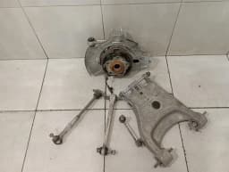 FERRARI Ferrari California T F149 Right Rear Hub 294851 F12 GTC4 Rear Wheel Bearing Housing — thumbnail 2