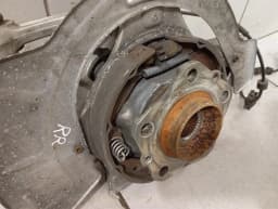 FERRARI Ferrari California T F149 Right Rear Hub 294851 F12 GTC4 Rear Wheel Bearing Housing — thumbnail 5