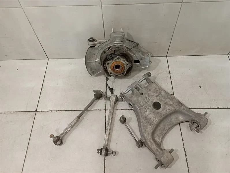 Ferrari California T F149 Right Rear Hub 294851 F12 GTC4 Rear Wheel Bearing Housing