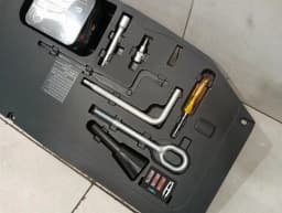 FERRARI Ferrari 812 Superfast F152M Saver Kit 318853 Tire Inflator — thumbnail 3