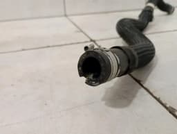 FERRARI Ferrari GTC4 Lusso F151M Thermostat Housing Cooling Pipe 262913 Water Hose- — thumbnail 6