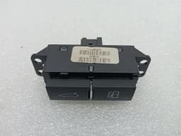 FERRARI Ferrari GTC4 Lusso T 3.9 V8 F151M Switch 319556 Fuel Boat Switch - — thumbnail 1