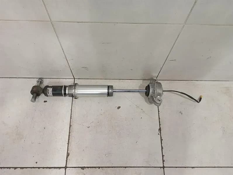 Ferrari GTC4 Lusso T F151m shock absorber rear 309807 shock absorber rear -