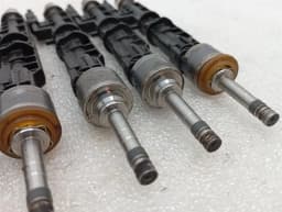 BMW BMW 5 Series F90 G30 M5 Fuel Line 13537852402 SET+ INJECTORS fuel line — thumbnail 8
