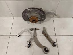 BMW BMW F90 G30 M5 Left Front Hub 7857011 Wheel Bearing Housing Front Left 31107857017- — thumbnail 1