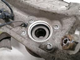 BMW BMW 5 F90 M5 Left Front Hub 31107857011 Wheel Bearing Housing Front Left X-DRIVE AWD- — thumbnail 10