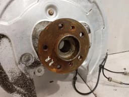 BMW BMW 5 Series F90 G30 M5 Right Rear Hub 7857066 Wheel Bearing Housing Rear Right - — thumbnail 4