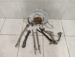 BMW BMW 5 Series F90 G30 M5 Right Rear Hub 7857066 Wheel Bearing Housing Rear Right - — thumbnail 2