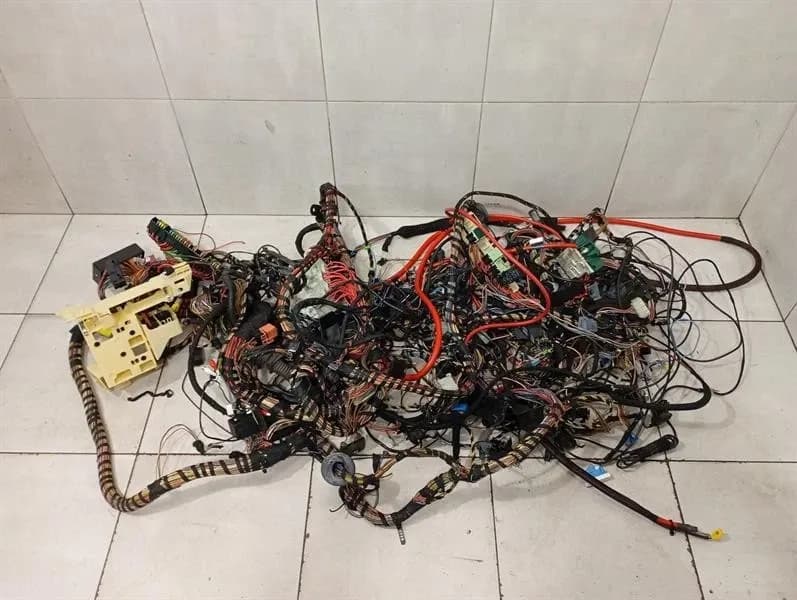 BMW M5 E39 Full Body Wiring Loom / Wiring Harness Main S62 61116908434-