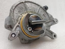 BMW BMW 5 Series F90 G30 M5 Vacuum Pump 8634120 Vacuum Pump — thumbnail 3