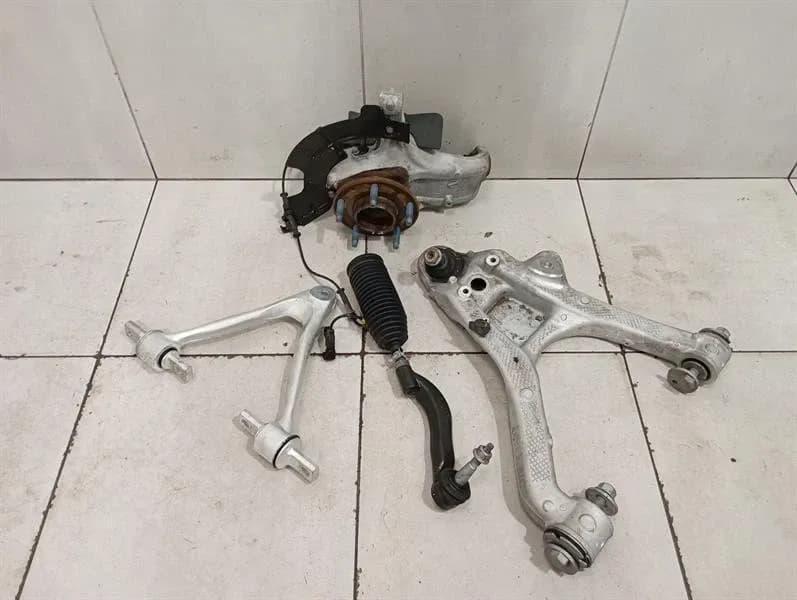 CHEVROLET Chevrolet Corvette C7 Left Front Hub 84506878 Wheel Bearing Housing Front Left SET-
