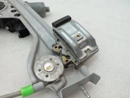 CHEVROLET Chevrolet Corvette C7 Right Front Door Winder 84216131 Window Regulator Front Right- — thumbnail 3