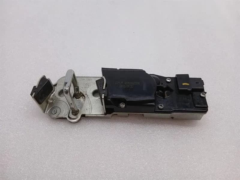 Ferrari GTC4 Lusso T 3.9 V8 F151M Boot Lock 83629000 Tailgate Lock