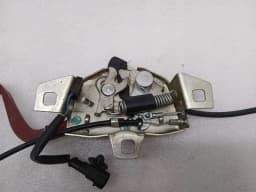 FERRARI Ferrari 599 GTB F141 Bonnet lock 69969400 hood lock — thumbnail 6