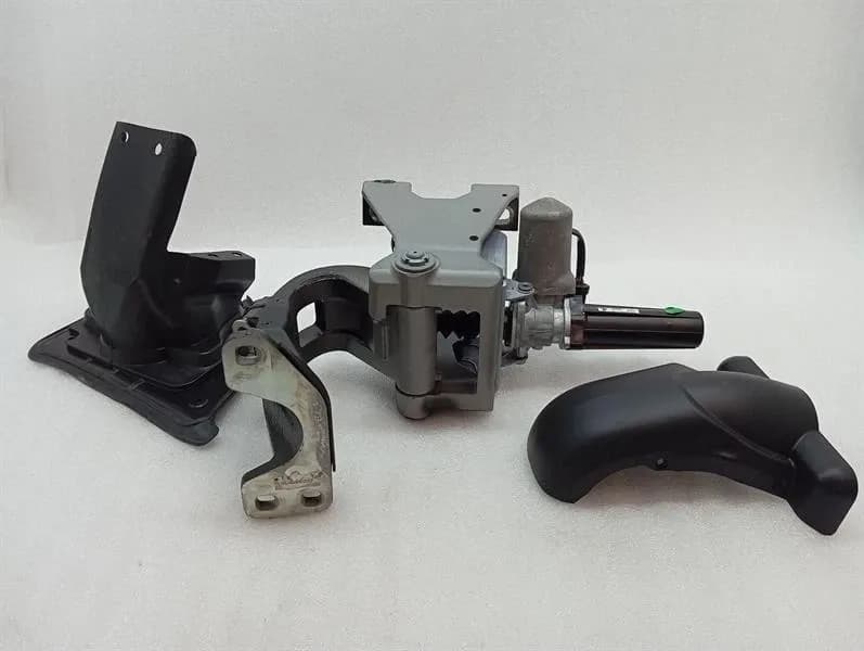 Ferrari Purosangue F175 Door Hinge 902443 Left Rear Power Door Hinge