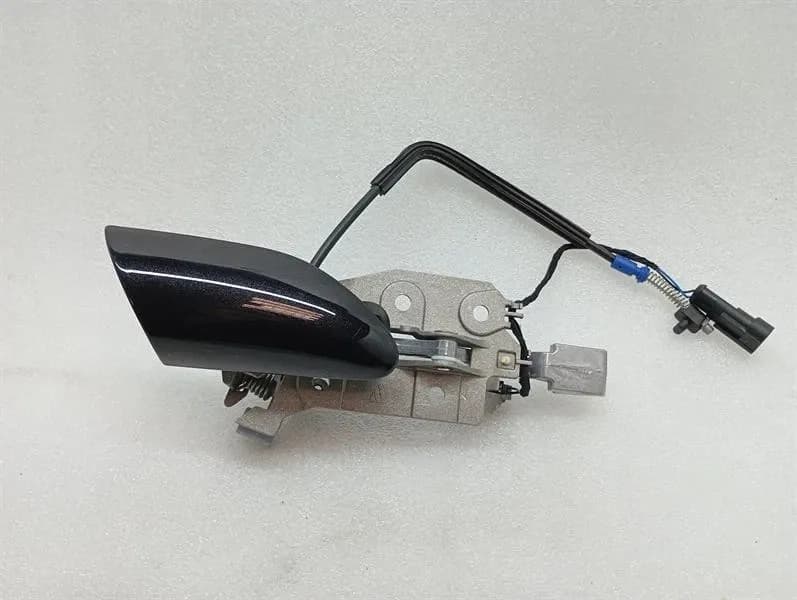 Ferrari GTC4 Lusso T 3.9 V8 F151M Door Handle 87507500 LH Door Handle
