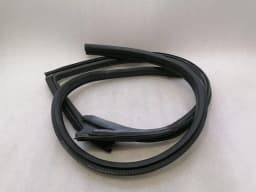 FERRARI Ferrari 812 Superfast F152M Right Door Seal Set 87765100 Right Door Seals - — thumbnail 1