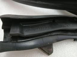 FERRARI Ferrari GTC4 Lusso T 3.9 V8 F151M Door Seal 86872100 RH Door Seals - — thumbnail 7