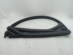 FERRARI FERRARI CALIFORNIA T F149 WINDSCREEN SEAL 69758000 WINDSHIELD SEALS- — thumbnail 1