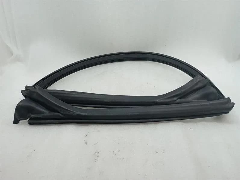 FERRARI CALIFORNIA T F149 WINDSCREEN SEAL 69758000 WINDSHIELD SEALS-