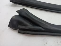 FERRARI FERRARI CALIFORNIA T F149 WINDSCREEN SEAL 69758000 WINDSHIELD SEALS- — thumbnail 4