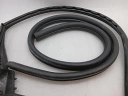 FERRARI Ferrari GTC4 Lusso T 3.9 V8 F151M Door Seal 86872000 LH Door Seals - — thumbnail 3