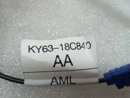 ASTON MARTIN Aston Martin DBS SUPERLEGGERA AM7 18-24 Aerial / Antenna ED33-18C847-BA Antenna — thumbnail 8