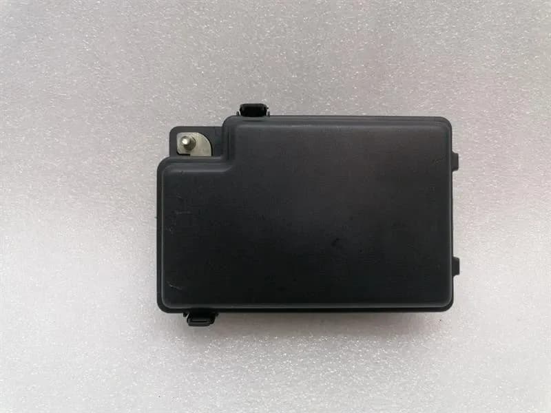 Aston Martin Rapide 10-14 Fuse Box AD43-14A074-AA Control Unit -