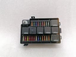 ASTON MARTIN Aston Martin Rapide S Fuse Box AD43-14A074-AA Fuse Box — thumbnail 2