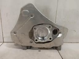 ASTON MARTIN Aston Martin DBS AM7 Left Front Hub HY53-3K185-BB Wheel Bearing Housing Front Left - — thumbnail 1