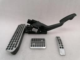 ASTON MARTIN ASTON MARTIN RAPIDE 10-14 THROTTLE PEDAL (ELECTRICAL) 8D33-9F836-AC RIGHT HAND DRIVE RHD- — thumbnail 4