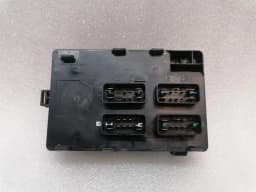 ASTON MARTIN Aston Martin Rapide 10-14 Fuse Box AD43-14A073-AB Fuse Box — thumbnail 4