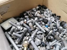 ASTON MARTIN Aston Martin DBS SUPERLEGGERA AM7 18-24 Bolt Set From One Car Bolt Set- — thumbnail 3