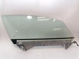 ASTON MARTIN Aston Martin Rapide Right Front Door Glass AD43-F21410-AF Front Right Door Glass — thumbnail 1