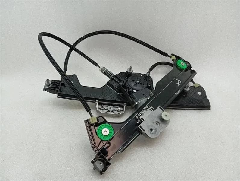 ASTON MARTIN Aston Martin DBS AM7 Right Front Door Winder 139001931 Window Regulator Front Right-