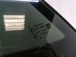 ASTON MARTIN Aston Martin DBS AM7 Right Rear 1/4 Glass LY53-N29750-AA Door Panel 1/4 Rear RH- — thumbnail 3