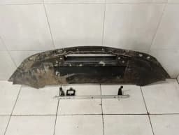 ASTON MARTIN Aston Martin DBS SUPERLEGGERA AM7 Undertray KY73-11464-AE Underbody Trim — thumbnail 1