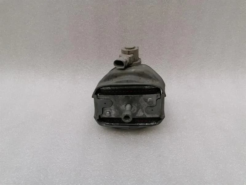 Bentley Continental GTC V8S Engine Mount 3W0199383 Engine Mount