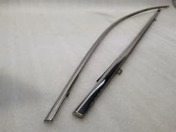BENTLEY BENTLEY CONTINENTAL FLYING SPUR Body Molding Right 3W5837908G Right Bar - — thumbnail 3