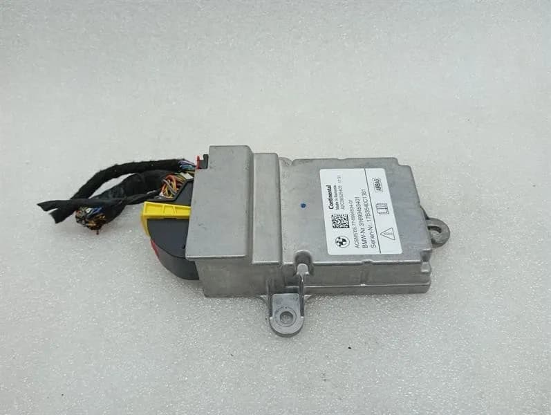 BMW BMW 5 Series F90 G30 M5 Safety Module ECU 31699453401 Air Control Unit SRS