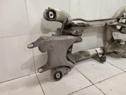 BMW BMW M5 E39 Subframe Rear 33312229531 Axle Frame Rear Axle M5 E39 OEM S62- — thumbnail 8