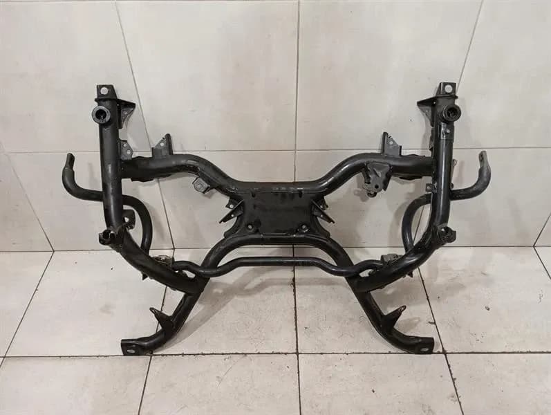 BMW BMW M5 E39 Beam Subframe Front 31112228790 Front Axle Carrier M5 E39 OEM S62-