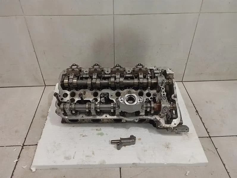 BMW BMW 5 Series F90 G30 M5 Cylinder Head 11122118183 cyl 5-8 CYLINDER HEAD S63