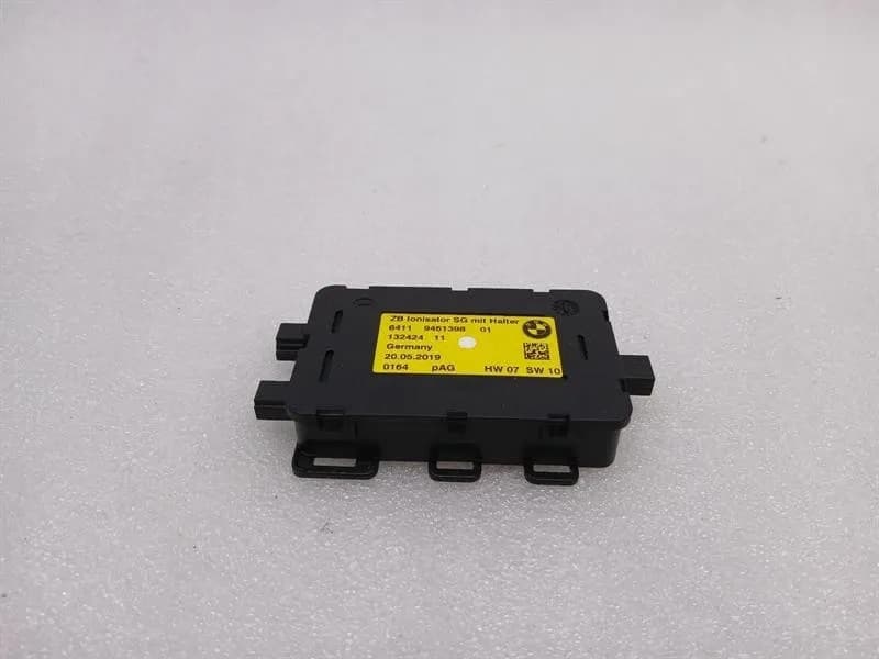 BMW BMW 5 F90 G30 M5 Air Ionizer Control Unit Module 9461398 Ionizer Control Unit -