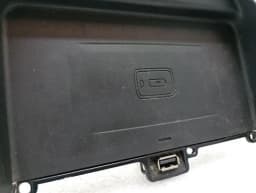 BMW BMW 5 Series F90 G30 M5 Electronic Module 2727443 ECU PHONE CHARGER — thumbnail 3